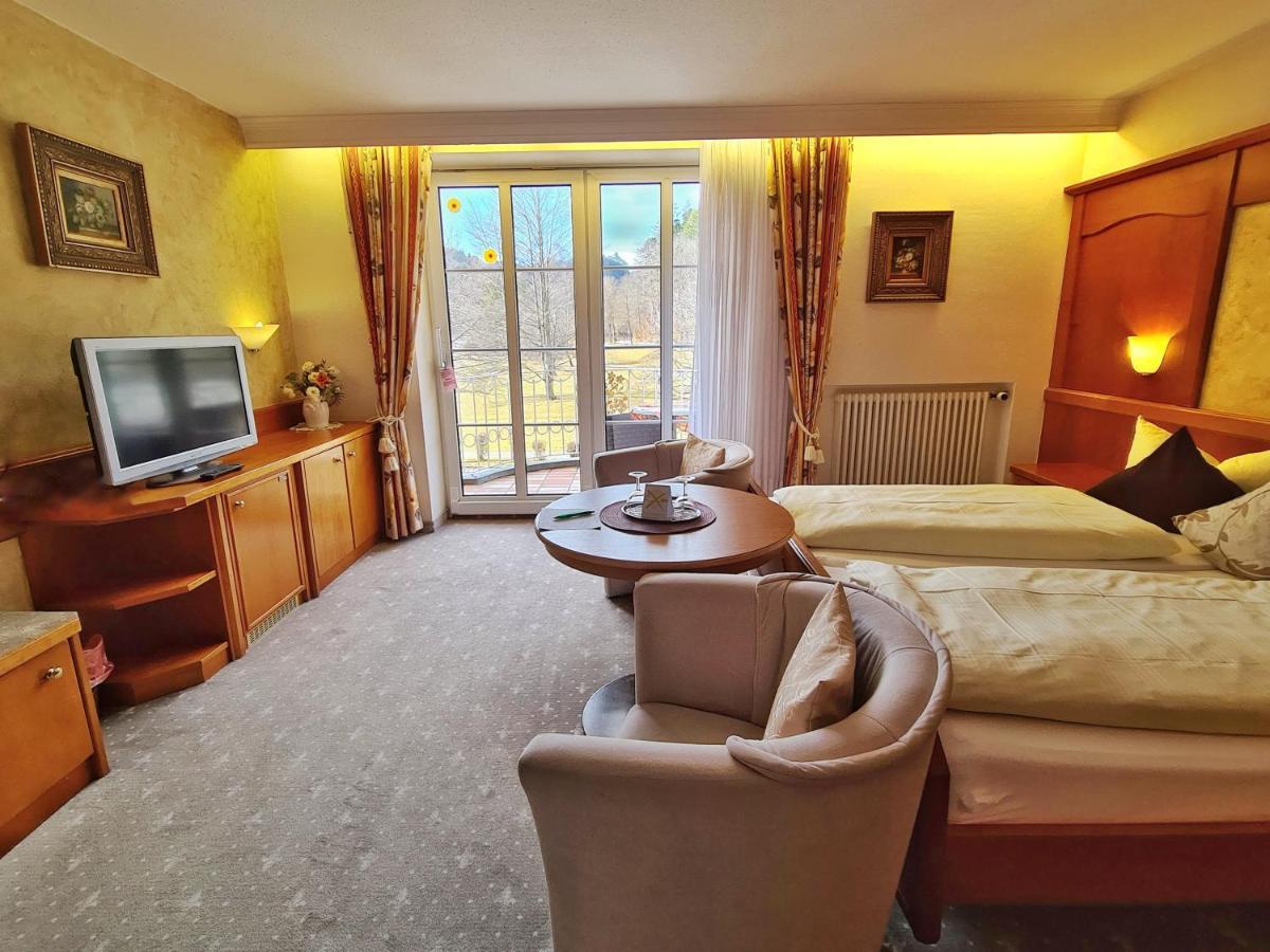 Parkhotel Bad Faulenbach ฟุสเซ่น ภายนอก รูปภาพ