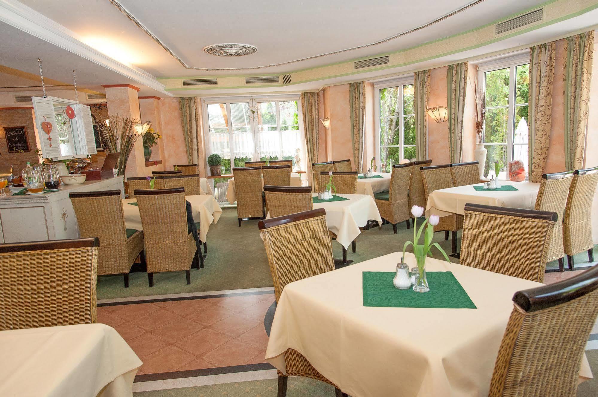 Parkhotel Bad Faulenbach ฟุสเซ่น ภายนอก รูปภาพ